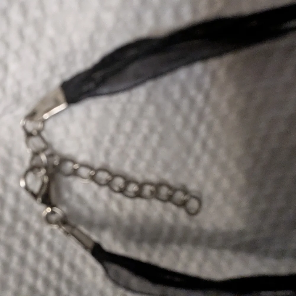 Cat Pendant Necklace - Picture 7 of 9